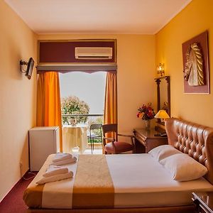 Camera con letto king size